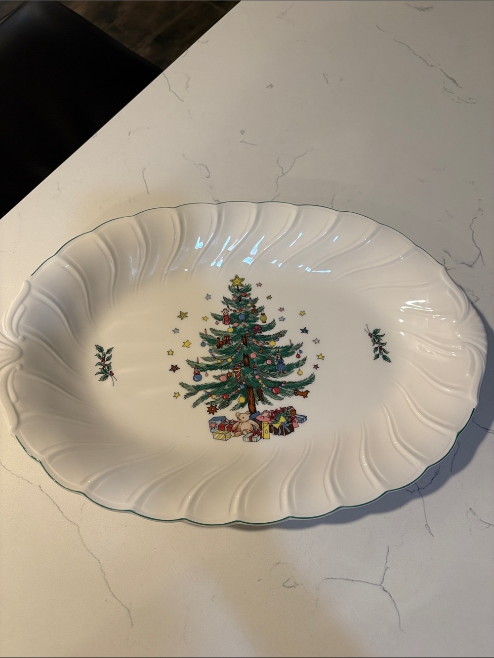 Festive White Ceramic Serving Platter with Christmas Tree Motif